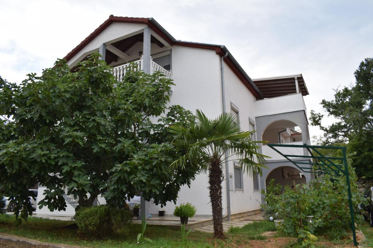 Apartments Malinska-Kajkic Екстериор снимка